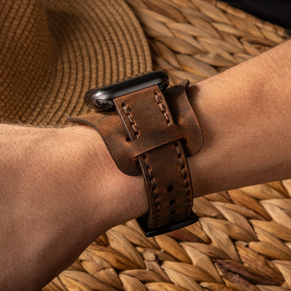 Kahve Bund Çift Katlı Deri Apple Watch Kayışı — Bund Apple Watch kayışının çıkarılabilir alt parçası