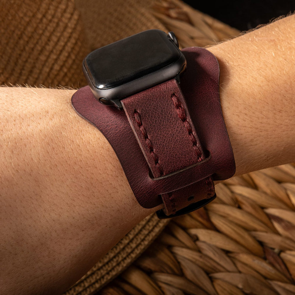 Mürdüm Bund Çift Katlı Deri Apple Watch Kayışı — Bund Apple Watch kayışının çıkarılabilir alt parçası