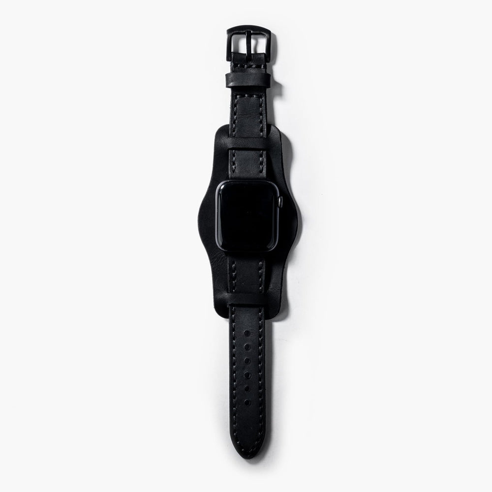 Siyah Bund Çift Katlı Deri Apple Watch Kayışı — Bund çift kat deri kordonun dolgun yapısı