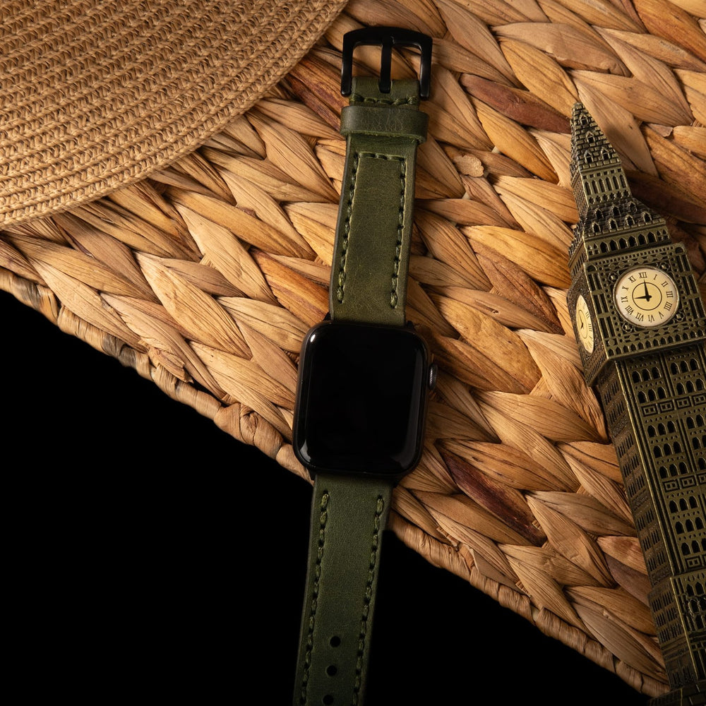 Yeşil Çift Kat Deri Apple Watch Kayışı — Apple Watch deri kayışının paslanmaz çelik tokası